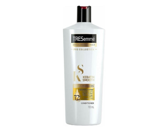 TRESemmé Botanique Nourish & Replenish with Coconut Oil & Aloe Vera Conditioner 700 ml