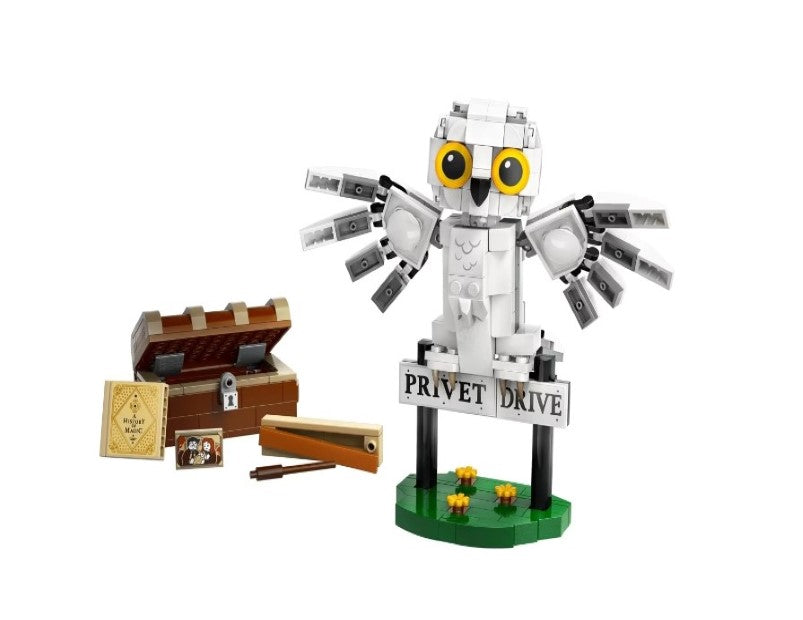 LEGO Harry Potter Hedwig at 4 Privet Drive 76425