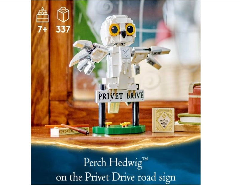 LEGO Harry Potter Hedwig at 4 Privet Drive 76425