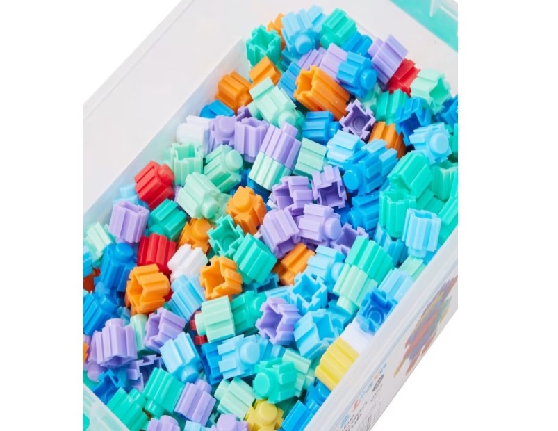 700 Piece Play and Learn Mini Cube Construction Activity Tub