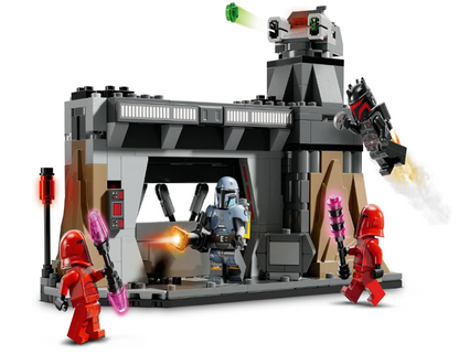 LEGO® Star Wars™ The Mandalorian Paz Vizsla™ and Moff Gideon™ Battle 75386 – Collectible Brick-Built Playset for Kids