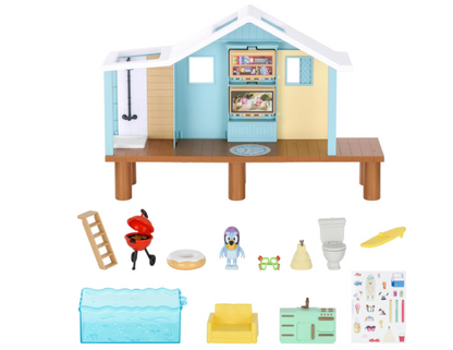 Bluey's Beach Cabin Playset with Exclusive Bluey Figure