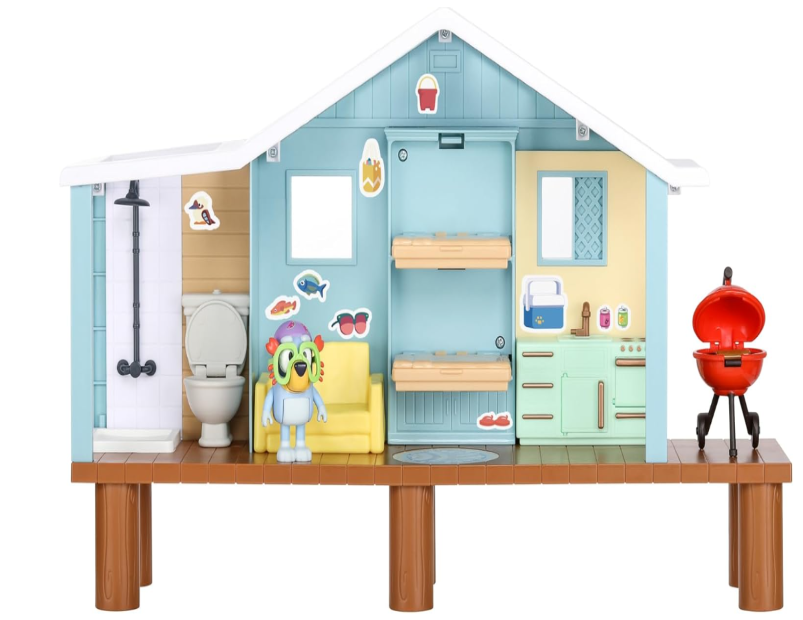 Bluey's Beach Cabin Playset with Exclusive Bluey Figure