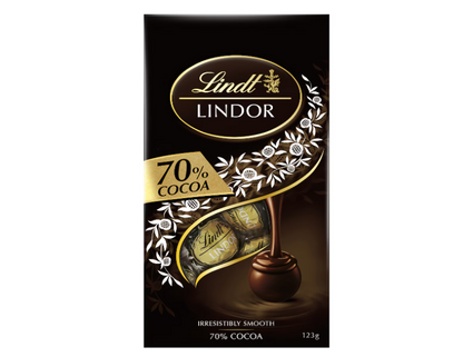 Lindt Lindor 70% Cocoa Dark Chocolate Bag 123g