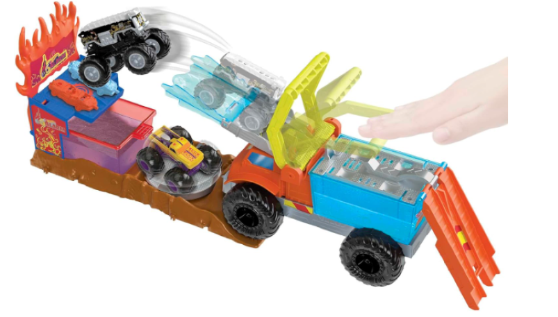 Hot Wheels | Monster Trucks Arena Smashers Color Shifters 5-Alarm Rescue Playset