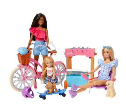 Barbie | Backyard Fun Playset with Barbie Dolls & Accessories