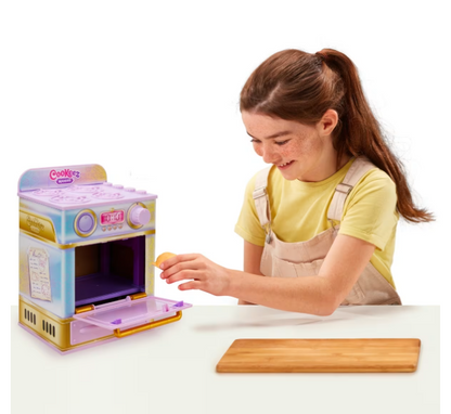 Cookeez Makery | Oven Playset: Exclusive Sweet Treatz - Assorted